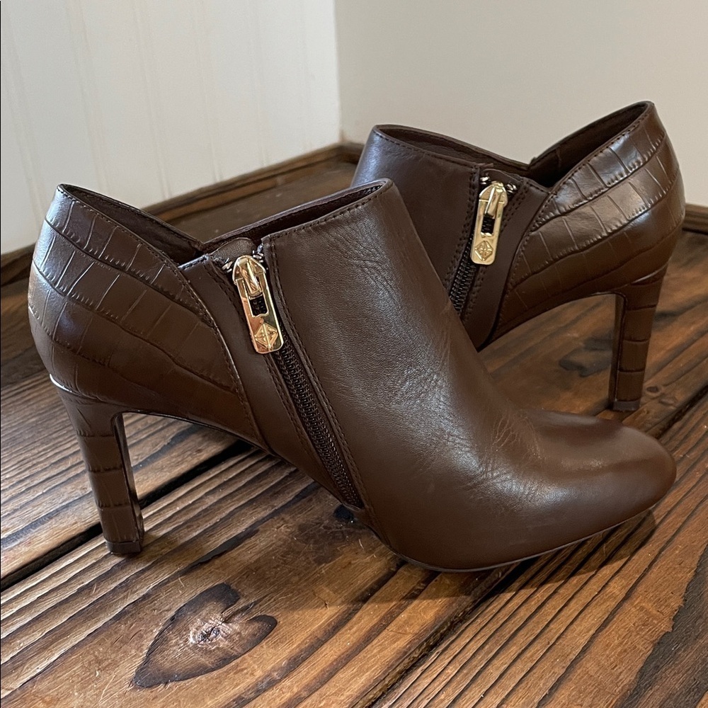 New ANTONIO MELANI brown leather embossed crocodile stiletto ankle Boots
